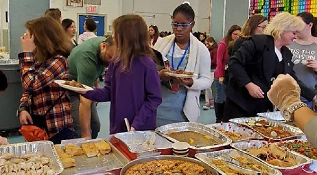 New York Atatürk Okulunda Kermes