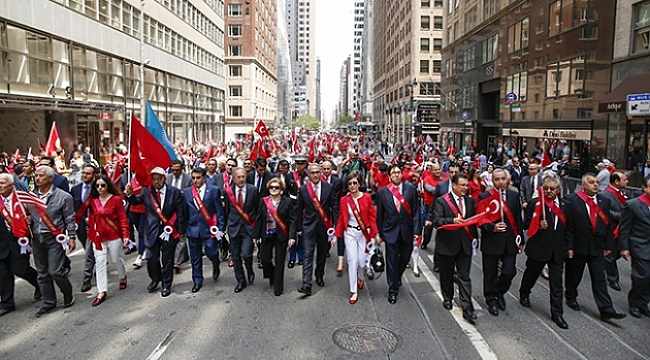 New York'ta Türk Günü Yürüşüne Corona Engeli