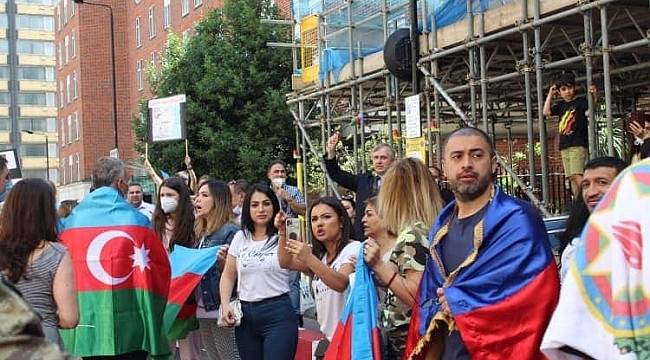 New York'ta Ermeni Saldırıları Protesto edildi