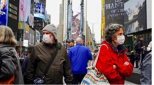 New York da Maske Zorunluluğu Geçirildi 