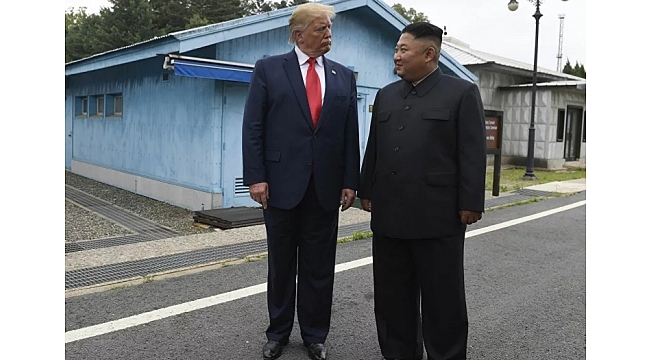 Trump ve Kim Jong-un Ilişkisini Anlatan Kitap