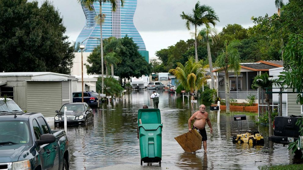 Eta Kasırgası Florida Sahillerine Ulaştı