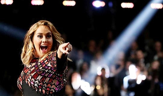 Adele'den, Las Vegas Konserleri İçin Otel Tepkisi