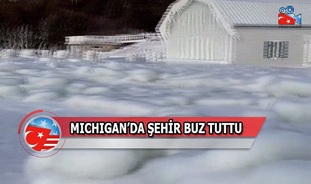 Michigan Gölü Kıyısındaki Kasaba Dondu