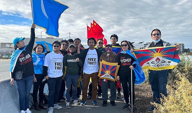 ABD'de yaşayan Uygur Türkleri, Çin Devlet Başkanı Xi Jinping'i protesto etti