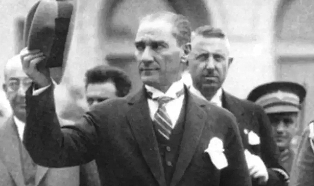 Cumhuriyetimizin Kurucusu Ulu Önder Mustafa Kemal Atatürk'ü özlemle anıyoruz