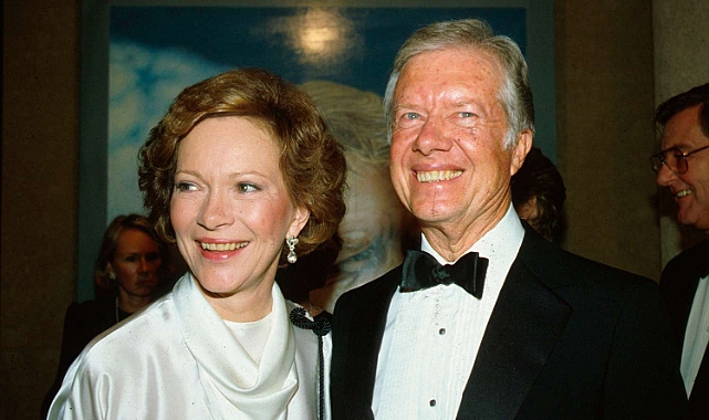 Eski Başkan Jimmy Carter ve eski First Lady bakımevinde yaşamaya başladı