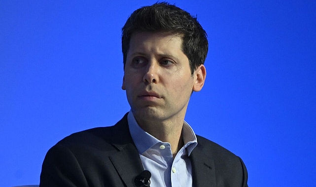 Sam Altman görevine geri dönüyor