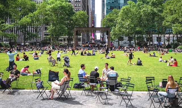 Eğlence dolu bir sezon başlıyor: Bryant Park'ta bahar heyecanı!