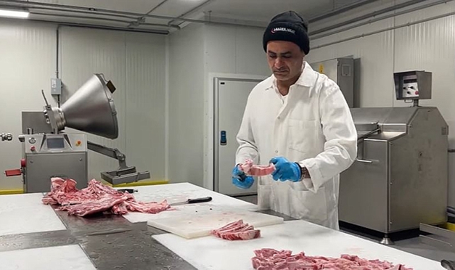 Helal lezzetin vazgeçilmez adresi Leader Meat Packing'de Ramazan yoğunluğu