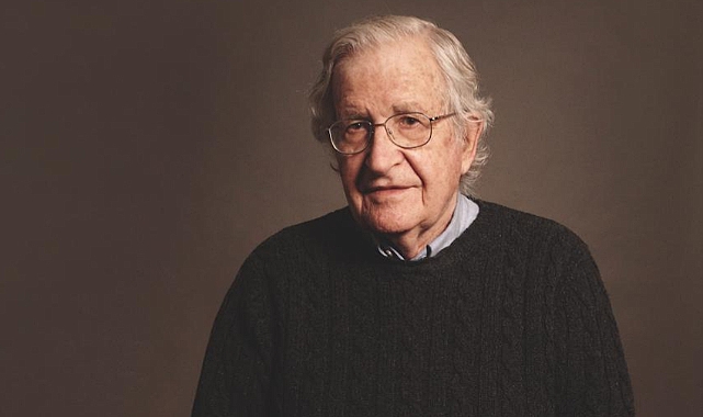 Öldü Sanılan ABD'li Filozof Noam Chomsky, Ortaya Çıktı!