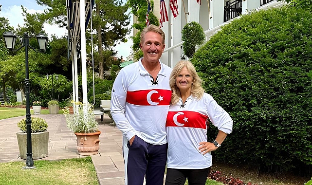 Büyükelçi Jeff Flake, Milli Takımımızın Zaferini Kutladı