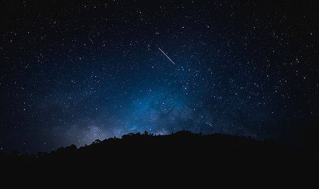 Hava kirliliğinin az olduğu ABD eyaletlerinden görülebilecek: Draconid meteorları gökyüzünde süzülecek